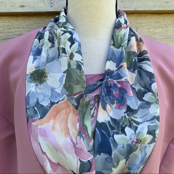 True Vintage 60s Mauve Floral Collared Short Puff Sleeve Button Down Suit Blouse - Picture 8 of 16